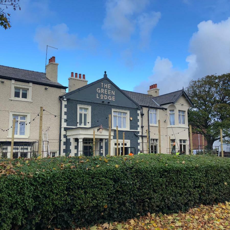 הוילייק Green Lodge, Wirral By Marston'S Inns מראה חיצוני תמונה